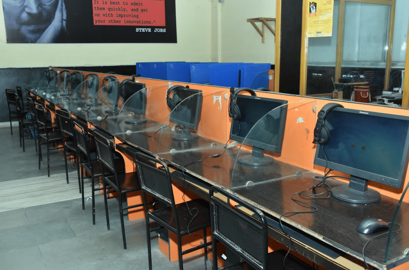 Biyani Girls College Jaipur Labs photo 27